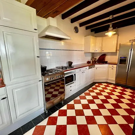 Spacious With Pool In Lusignac *