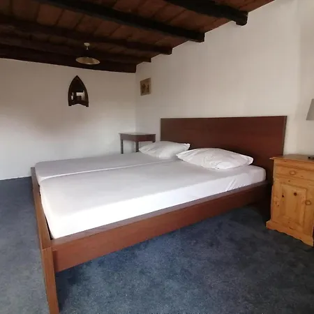 Spacious With Pool In Lusignac * Bouteilles-Saint-Sébastien